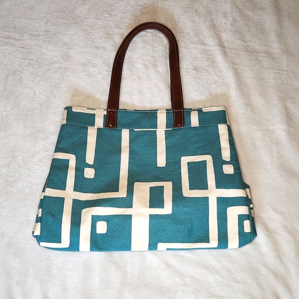 New Maika Carryall Tote - Malibu